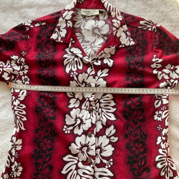 Short sleeved red Hawaiian shirt - Picture 6 of 10